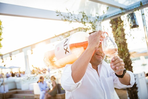 AIX Rosé Big bottle Sharing Events